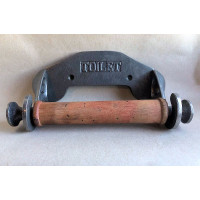 Traditional Toilet Roll Holder - Fixed Arm - Antique Iron 
